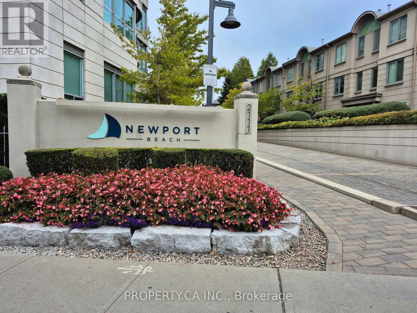 TH7 - 2111 LAKE SHORE BOULEVARD W