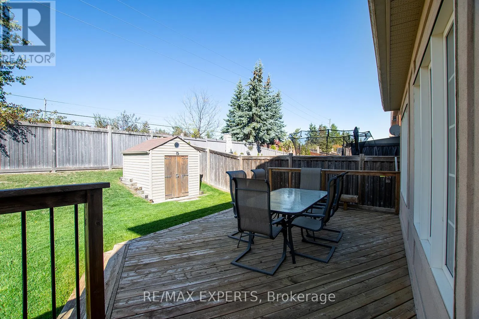 34 LAURENTIDE CRESCENT