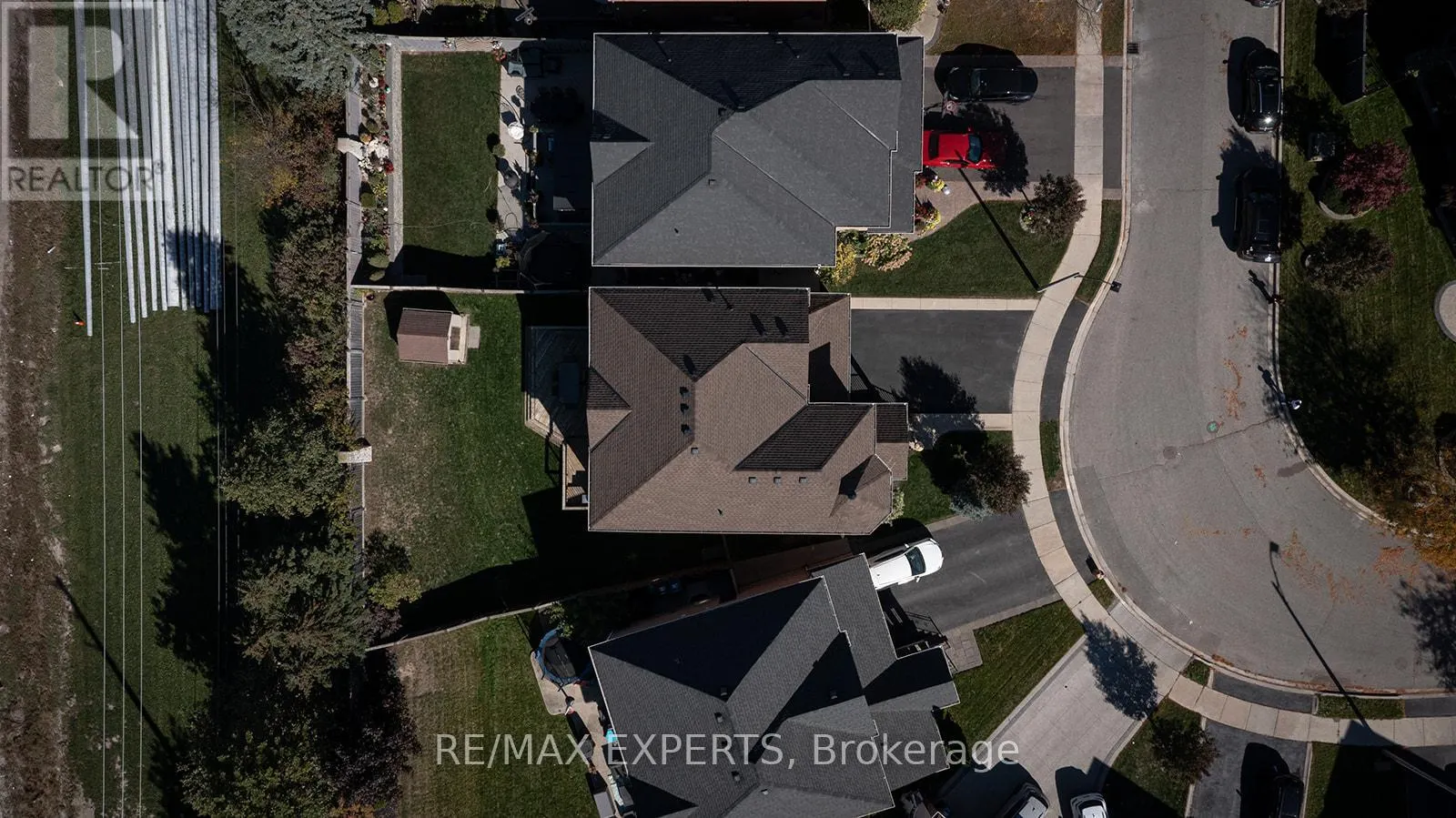 34 LAURENTIDE CRESCENT