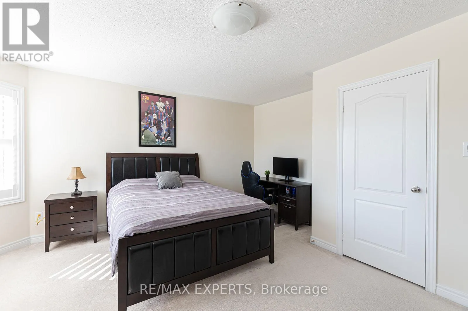 34 LAURENTIDE CRESCENT