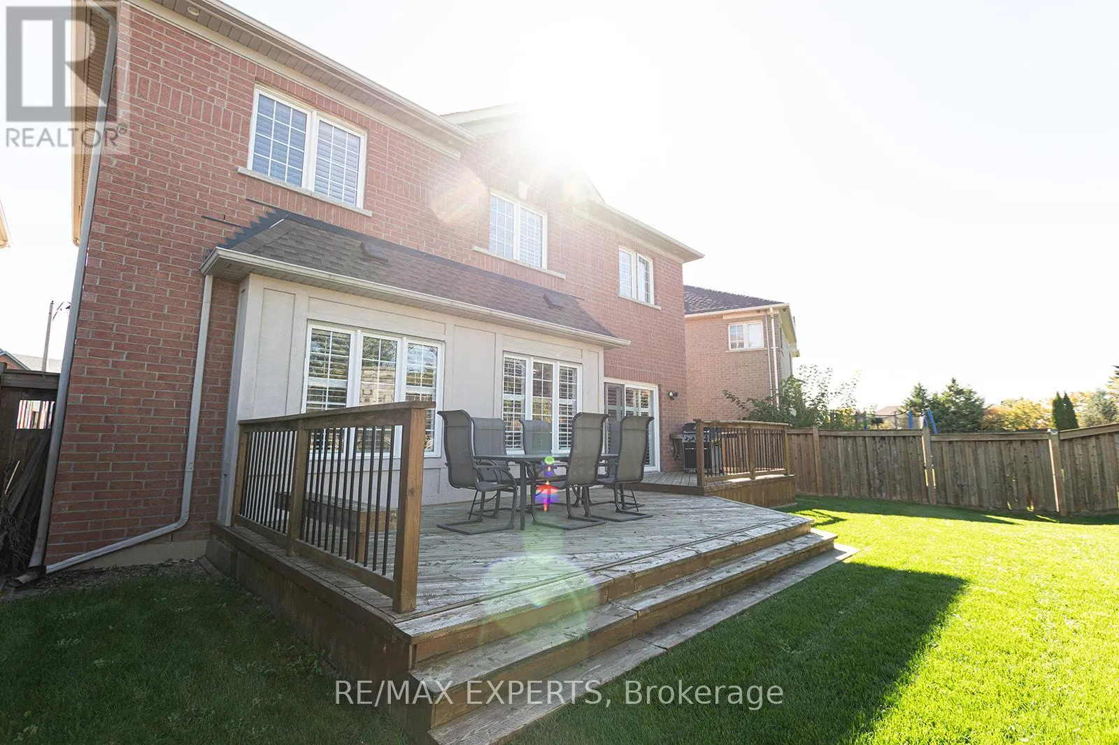 34 LAURENTIDE CRESCENT
