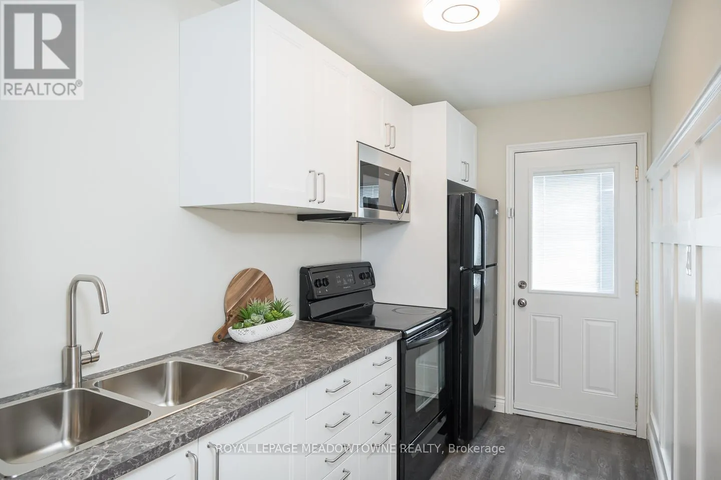 LOWER - 611 BEAVER COURT