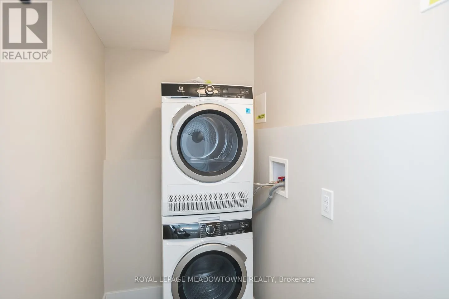 LOWER - 611 BEAVER COURT