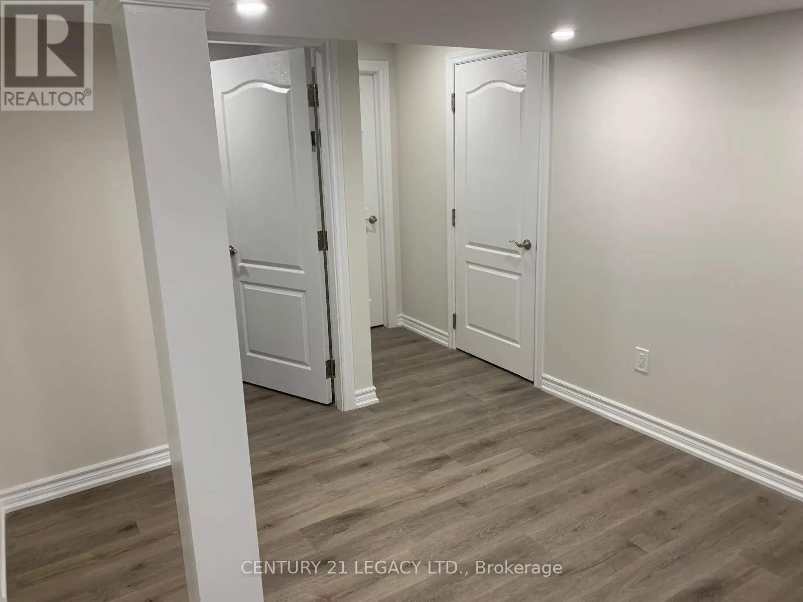 32 HELDERMAN STREET