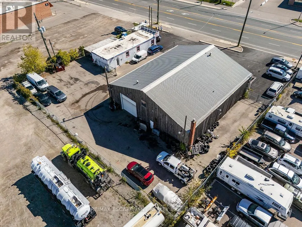 57 STEELES AVENUE E