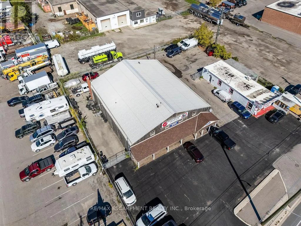57 STEELES AVENUE E