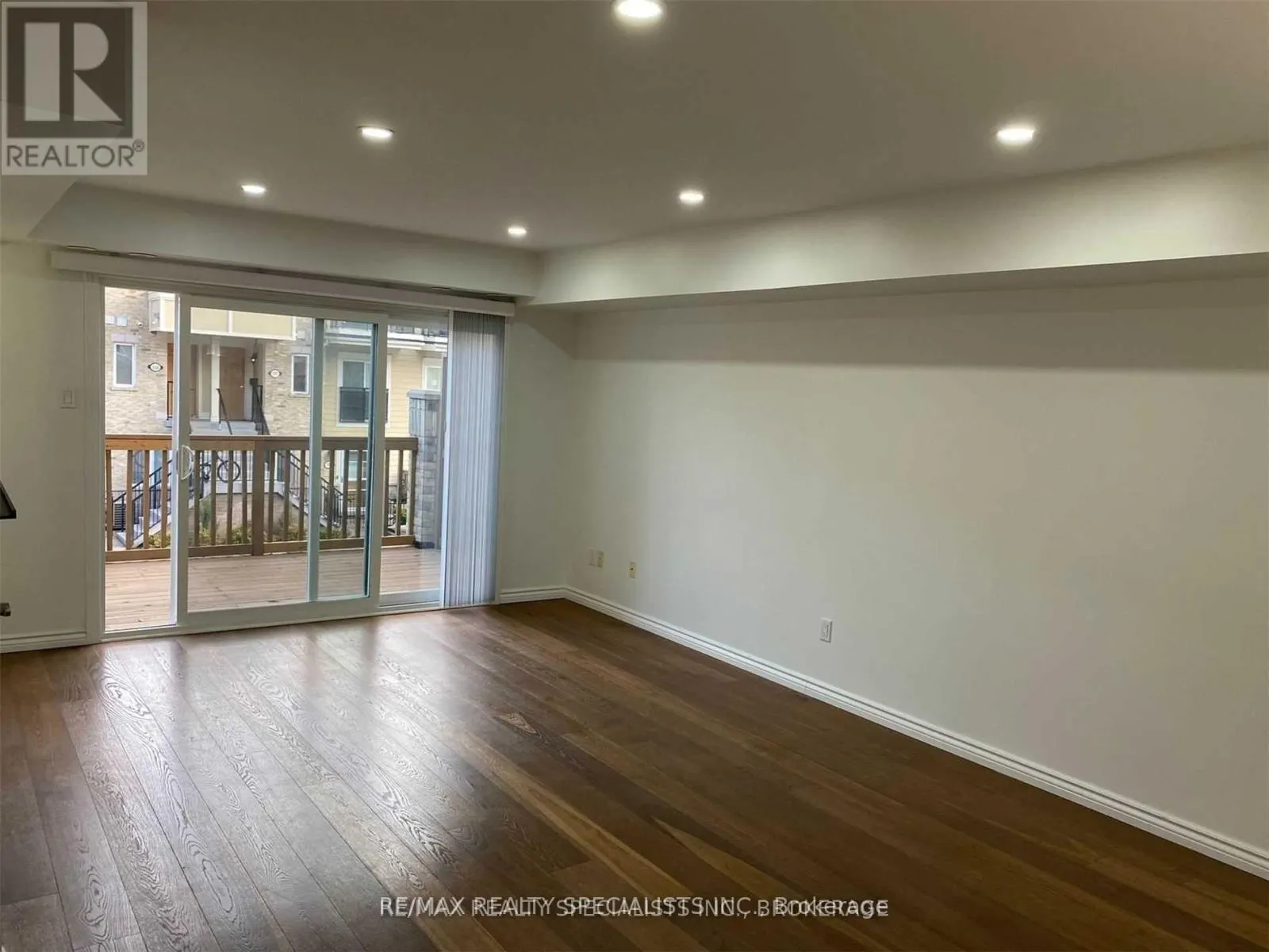 100 - 3108 EGLINTON AVENUE W