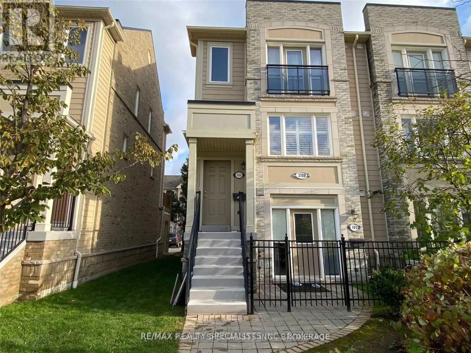 100 - 3108 EGLINTON AVENUE W