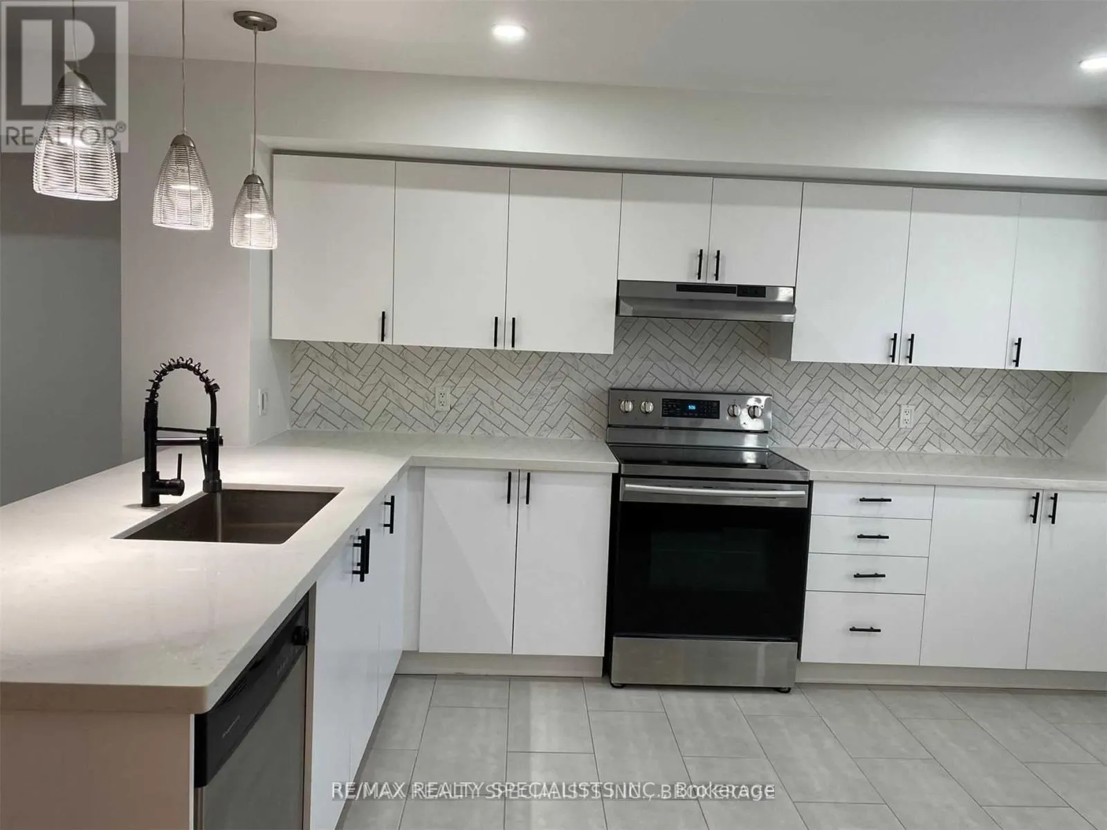 100 - 3108 EGLINTON AVENUE W