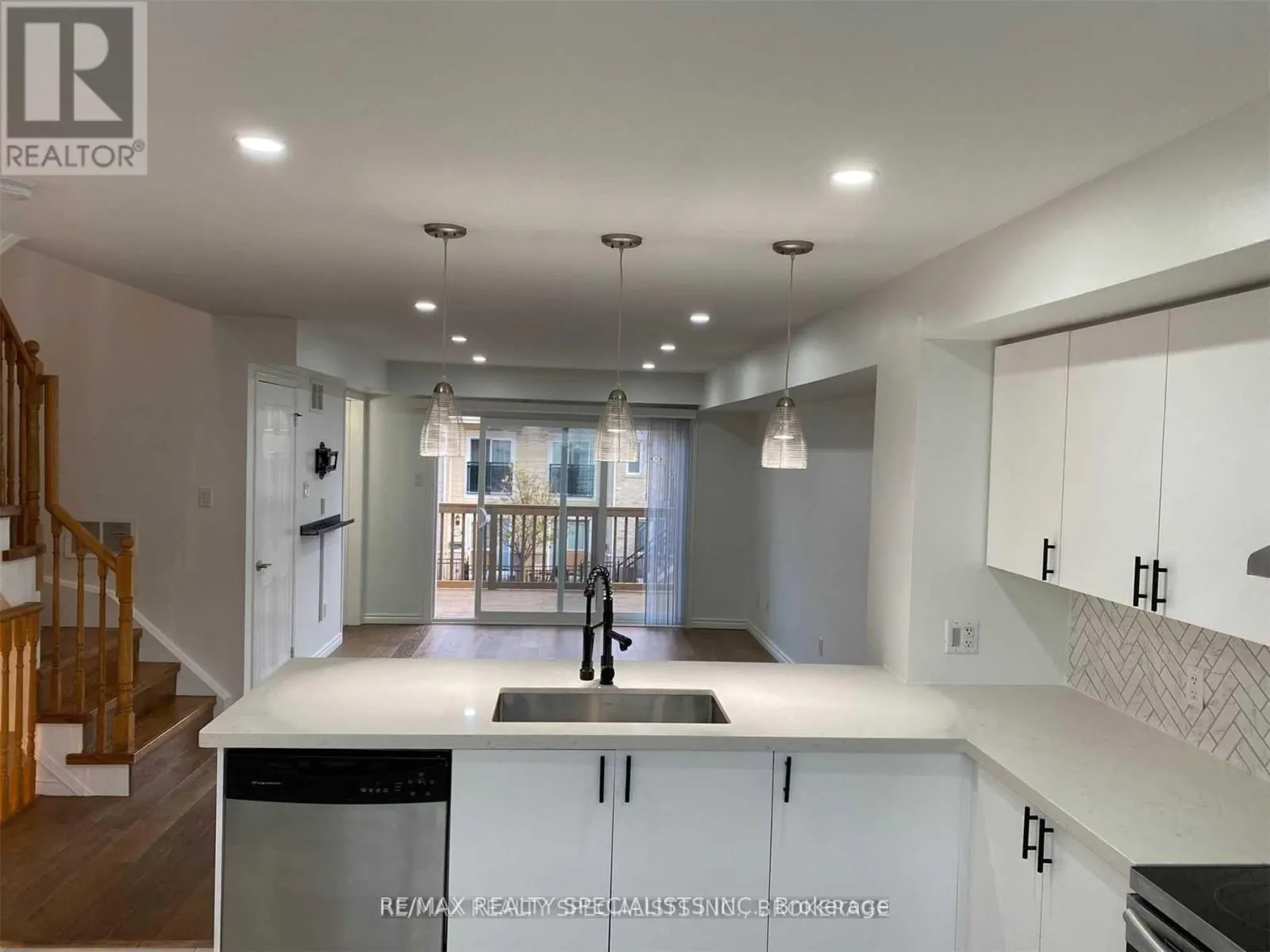 100 - 3108 EGLINTON AVENUE W