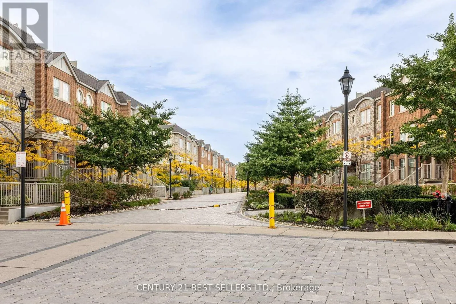 609 - 15 WINDERMERE AVENUE