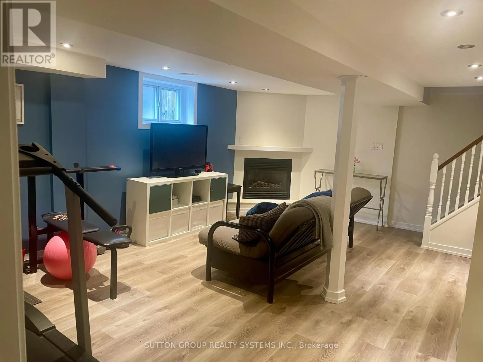 1 ELMLEA AVENUE