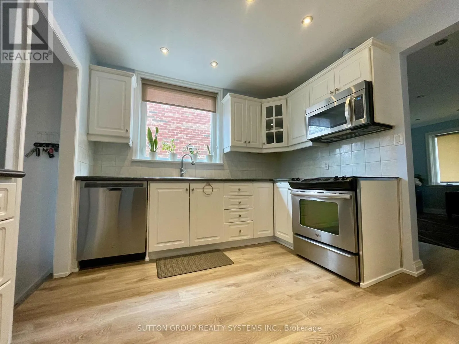 1 ELMLEA AVENUE