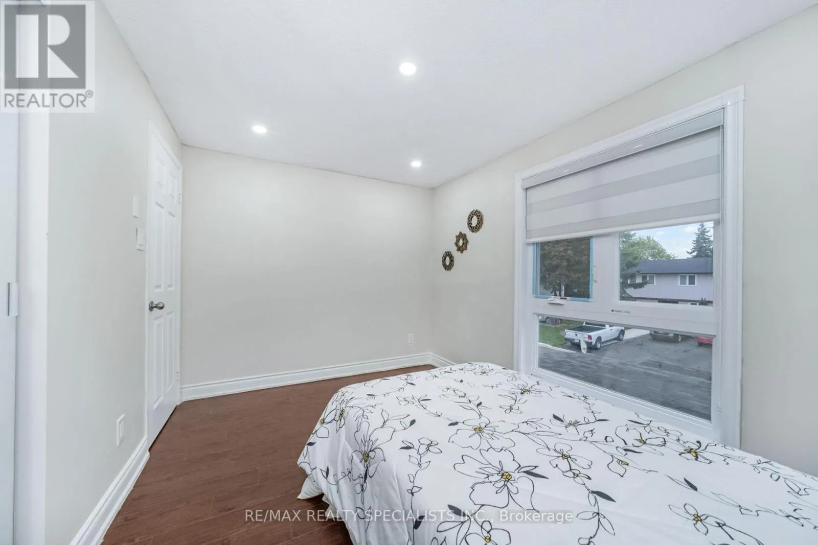 46 HINDQUARTER COURT