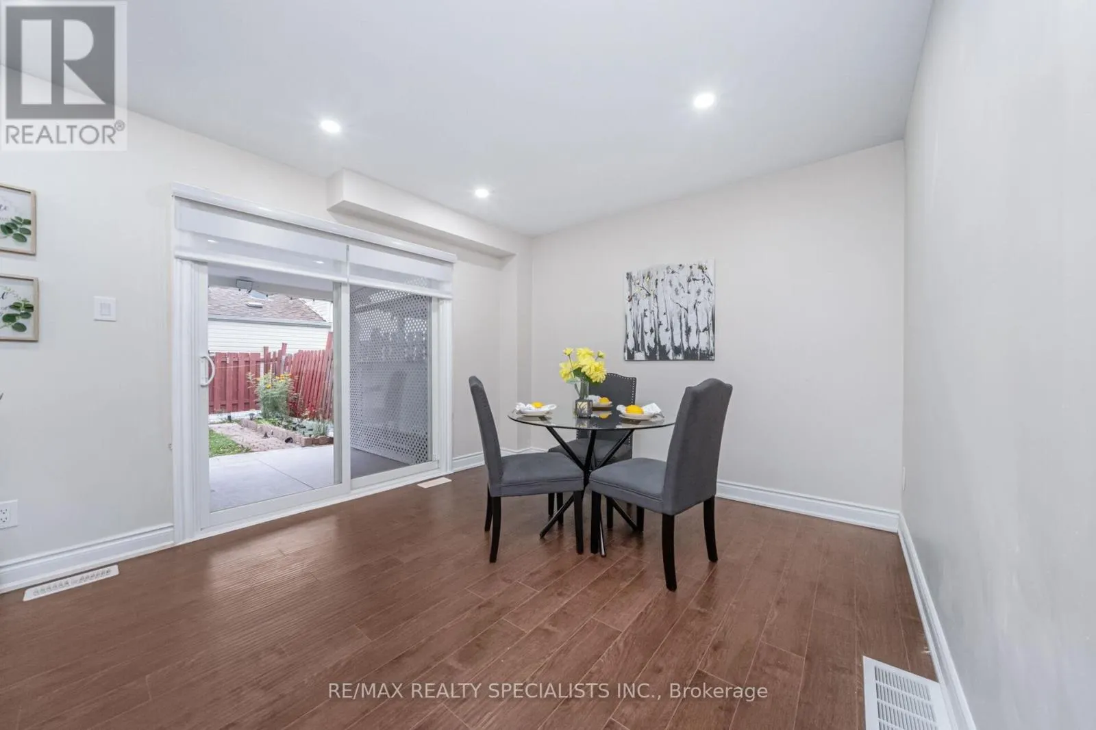46 HINDQUARTER COURT