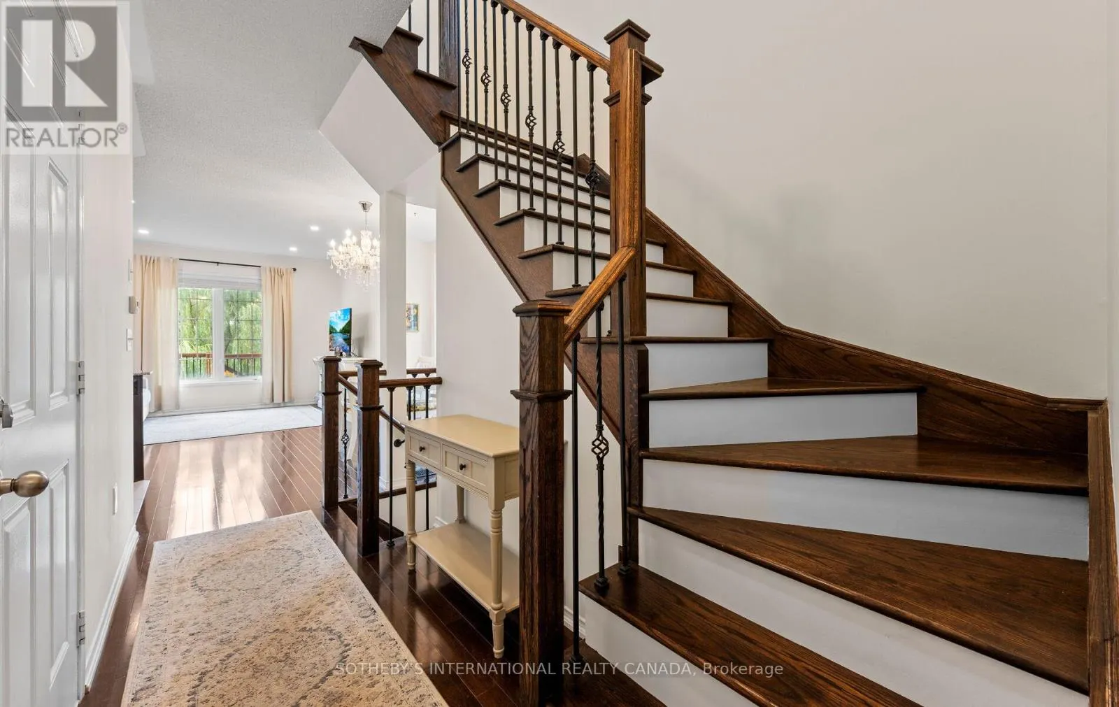 21 - 745 FARMSTEAD DRIVE
