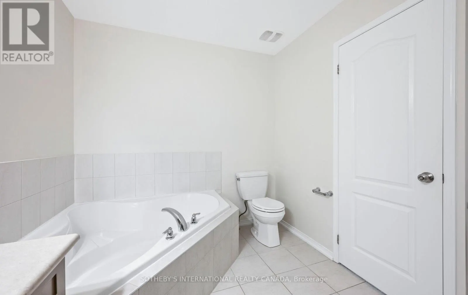 21 - 745 FARMSTEAD DRIVE