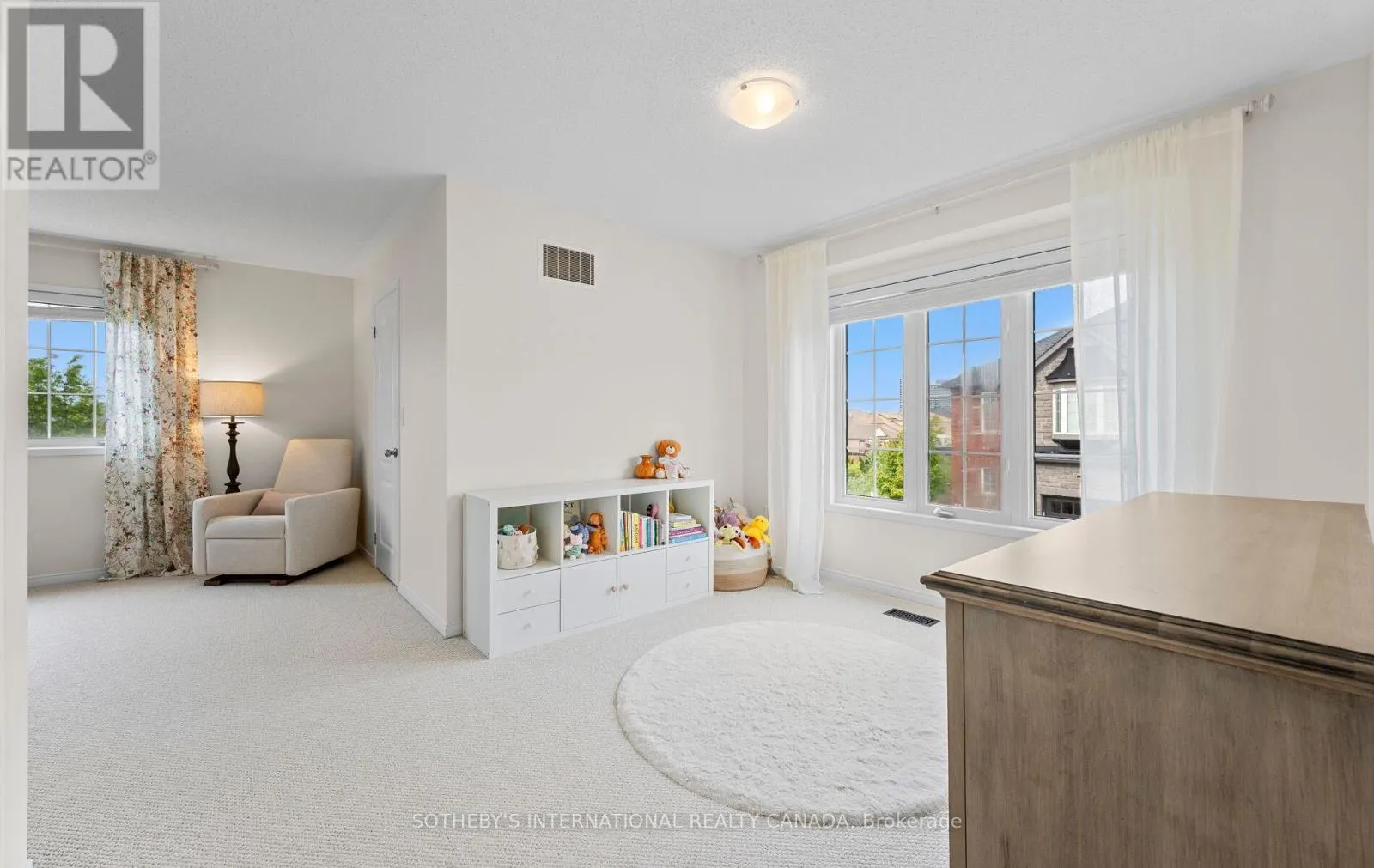 21 - 745 FARMSTEAD DRIVE