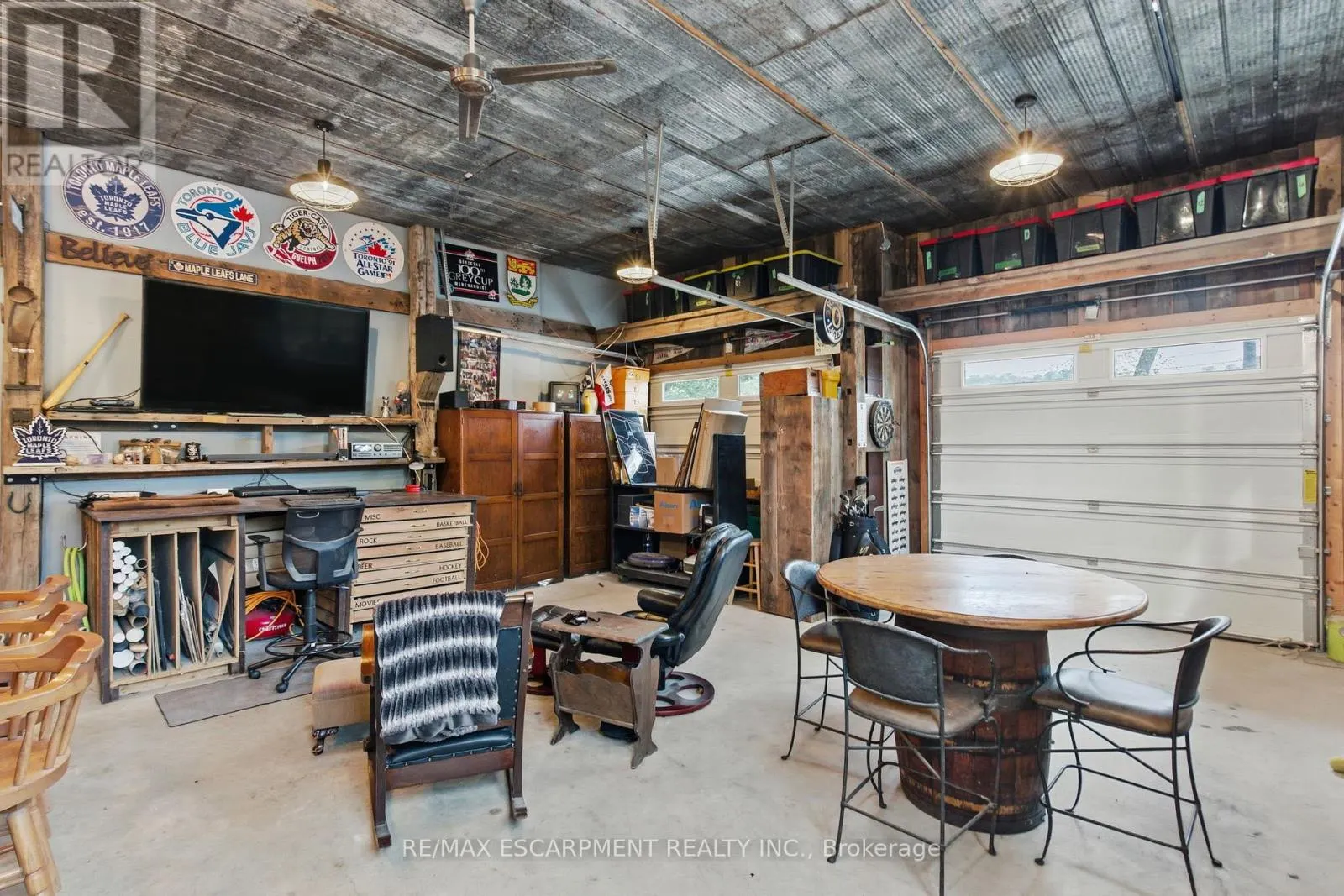 792 OLD YORK ROAD