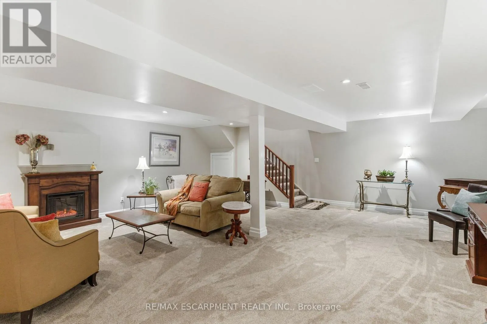 792 OLD YORK ROAD