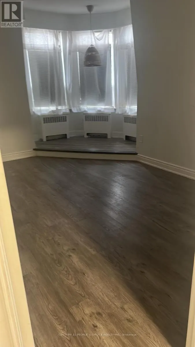 1 - 1528 QUEEN STREET W