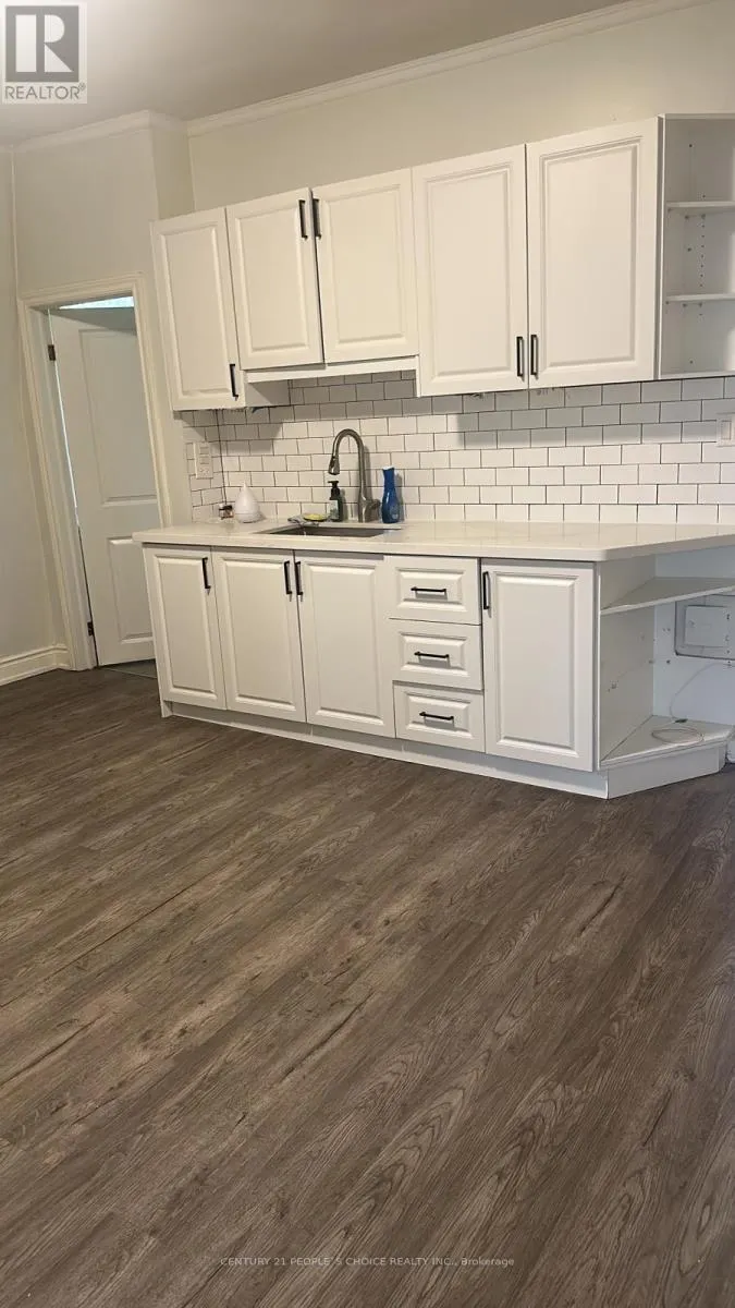 1 - 1528 QUEEN STREET W