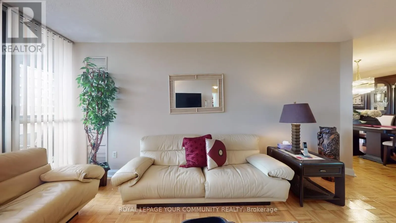 404 - 24 HANOVER ROAD