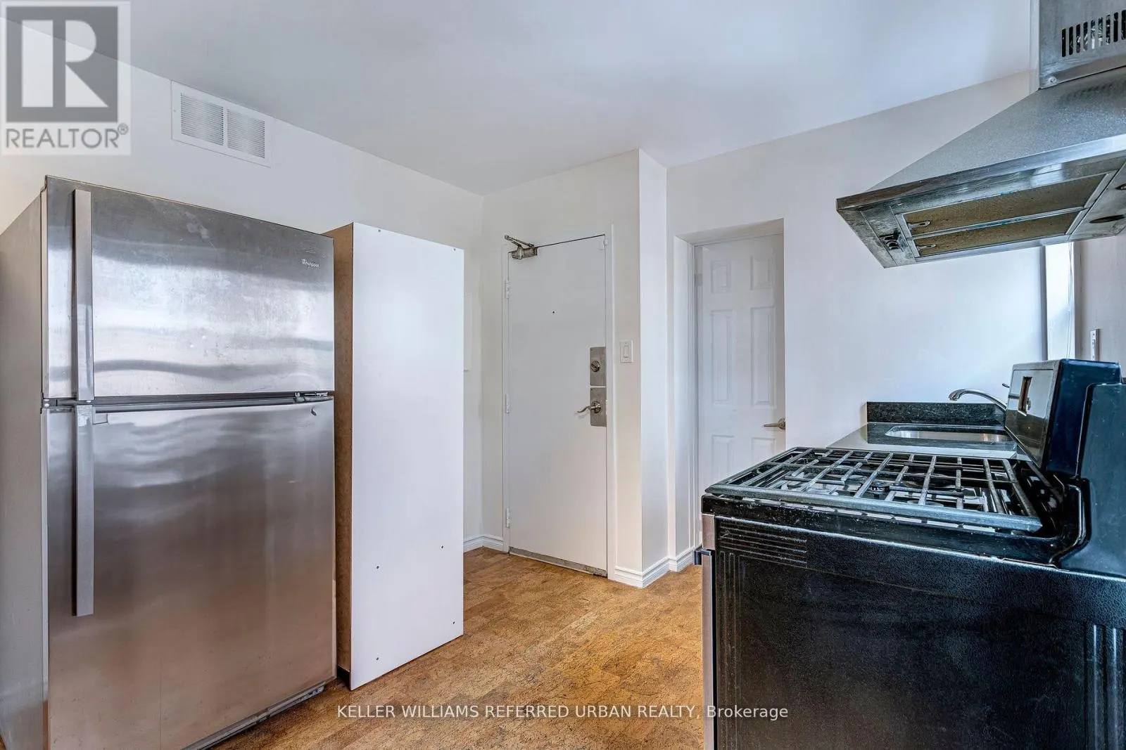 2 - 2976 LAKE SHORE BOULEVARD W