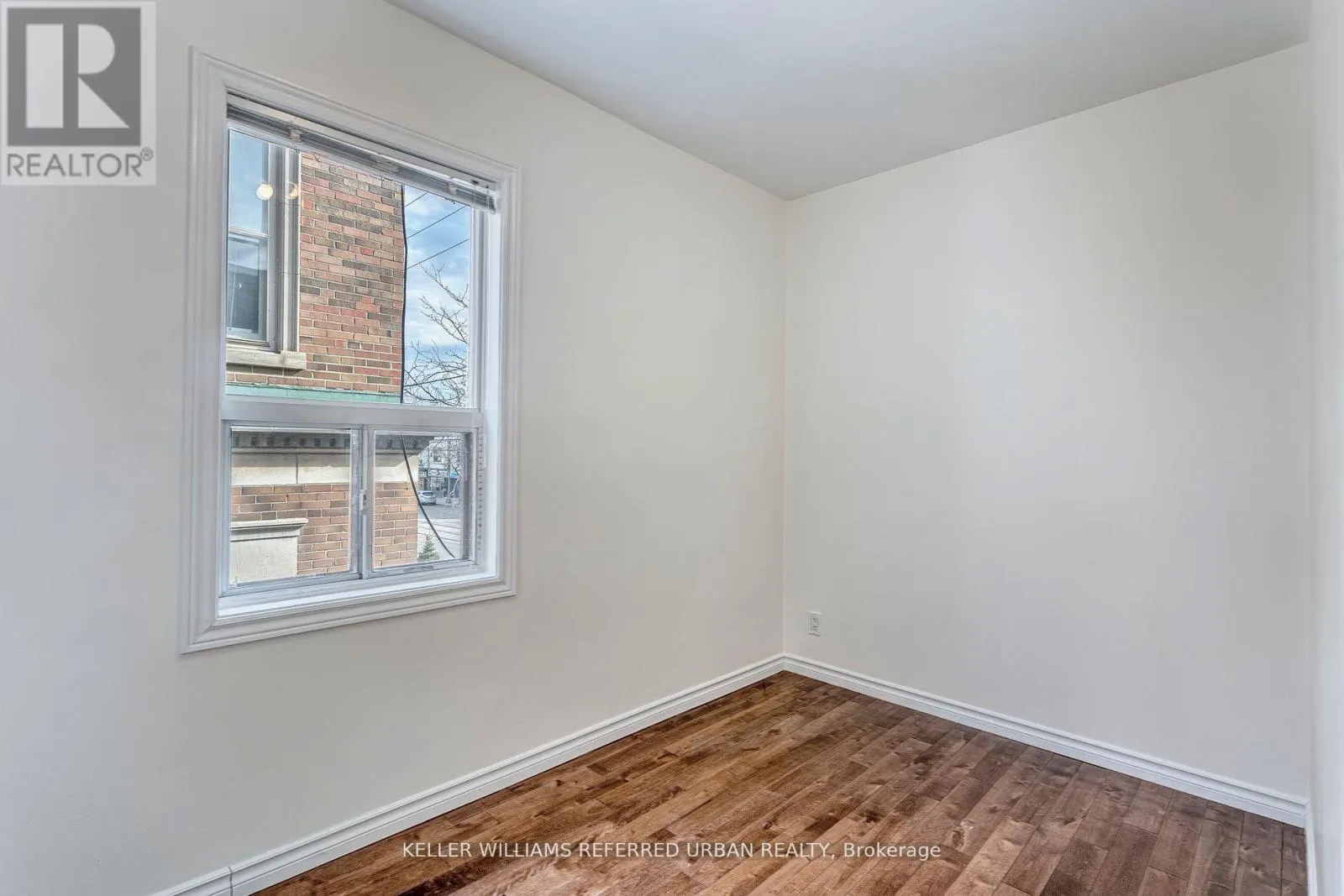 2 - 2976 LAKE SHORE BOULEVARD W