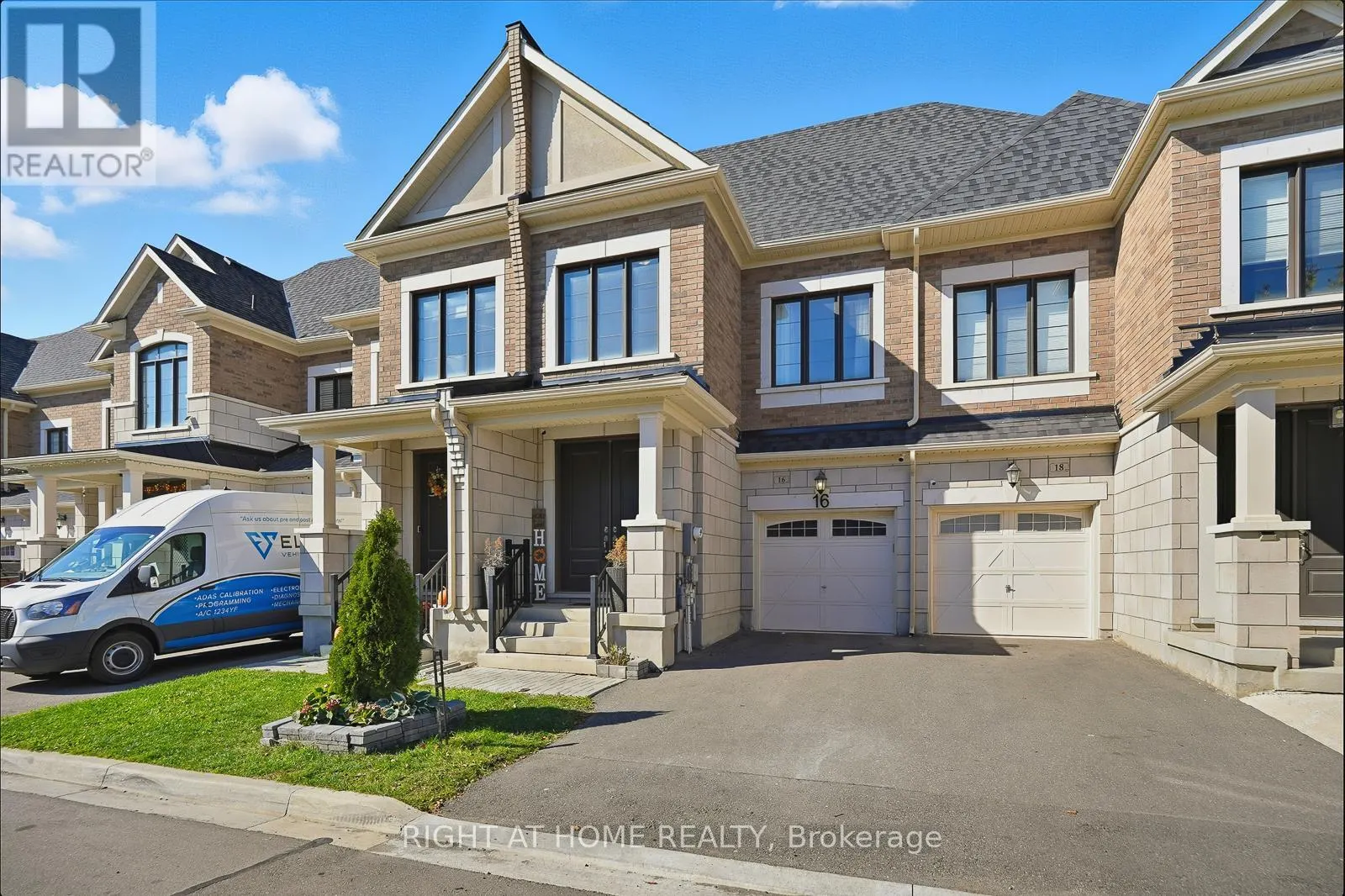 16 ANGELFISH ROAD