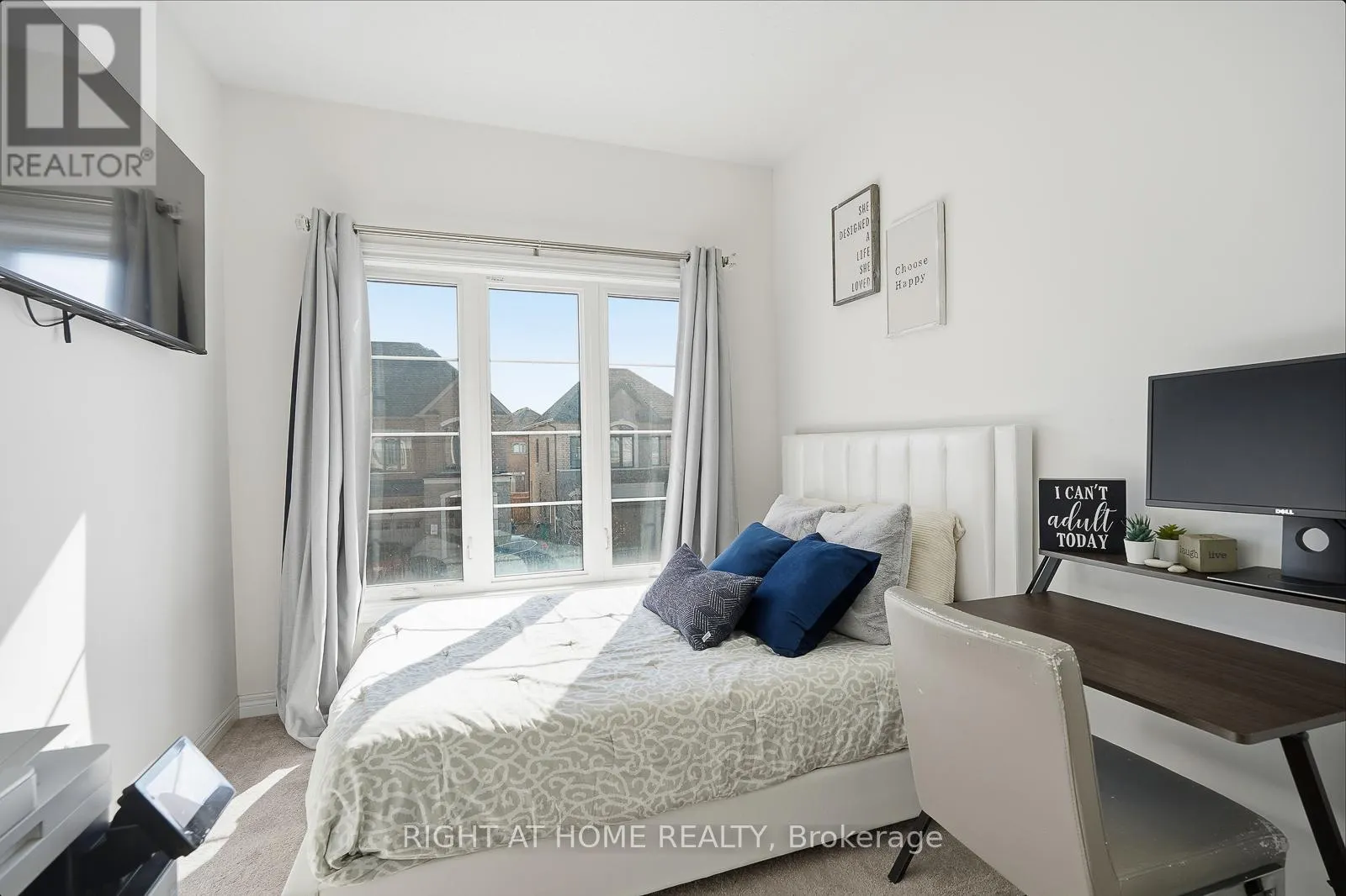 16 ANGELFISH ROAD
