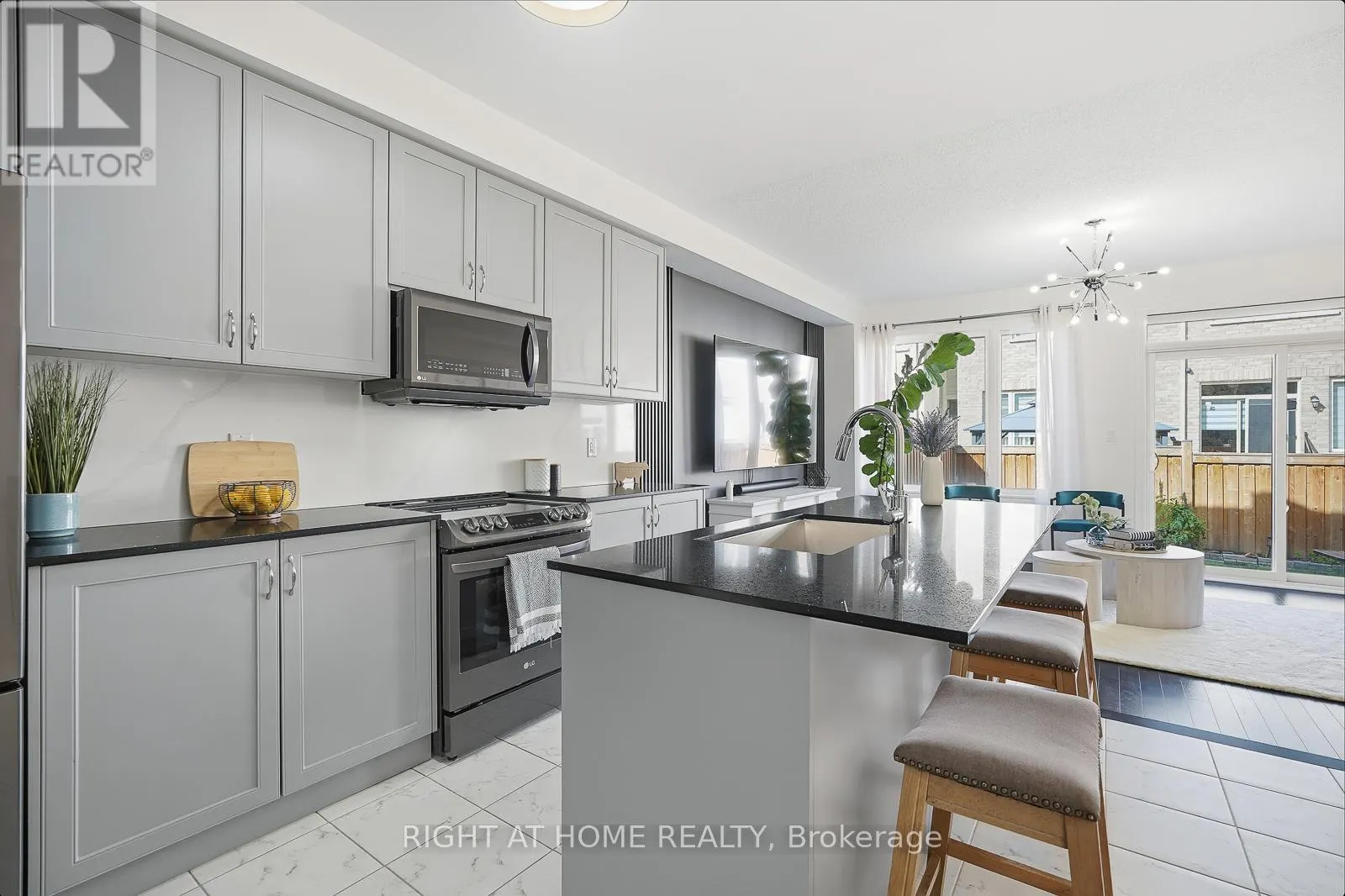 16 ANGELFISH ROAD