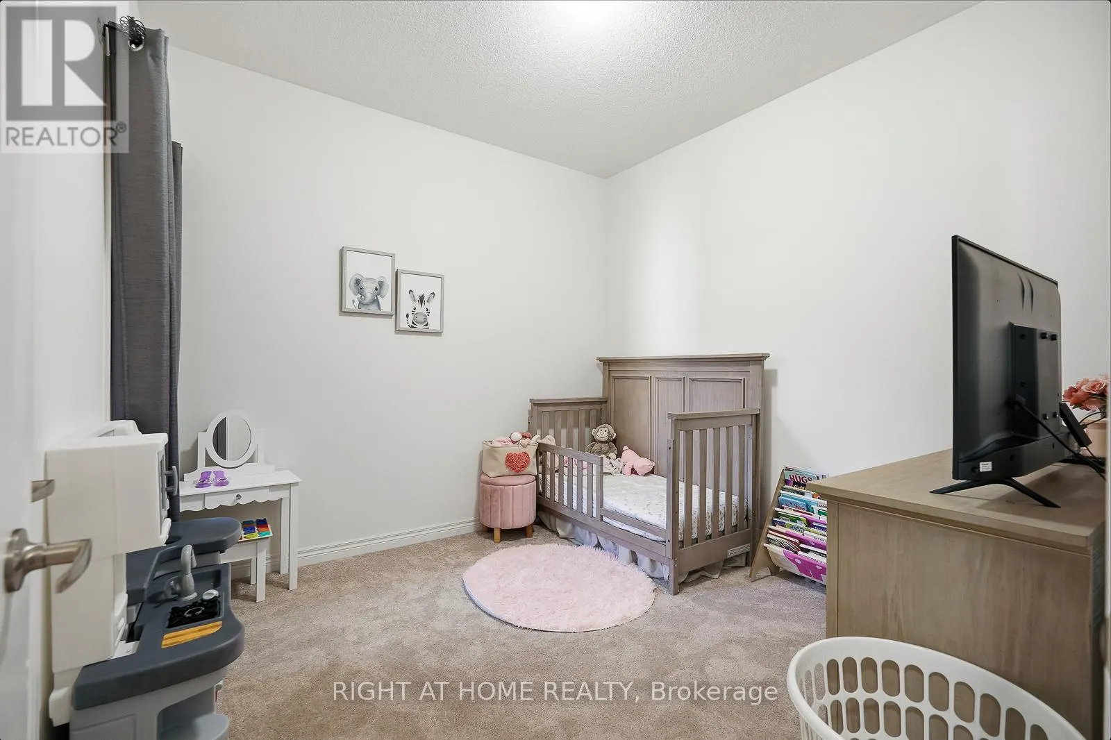 16 ANGELFISH ROAD