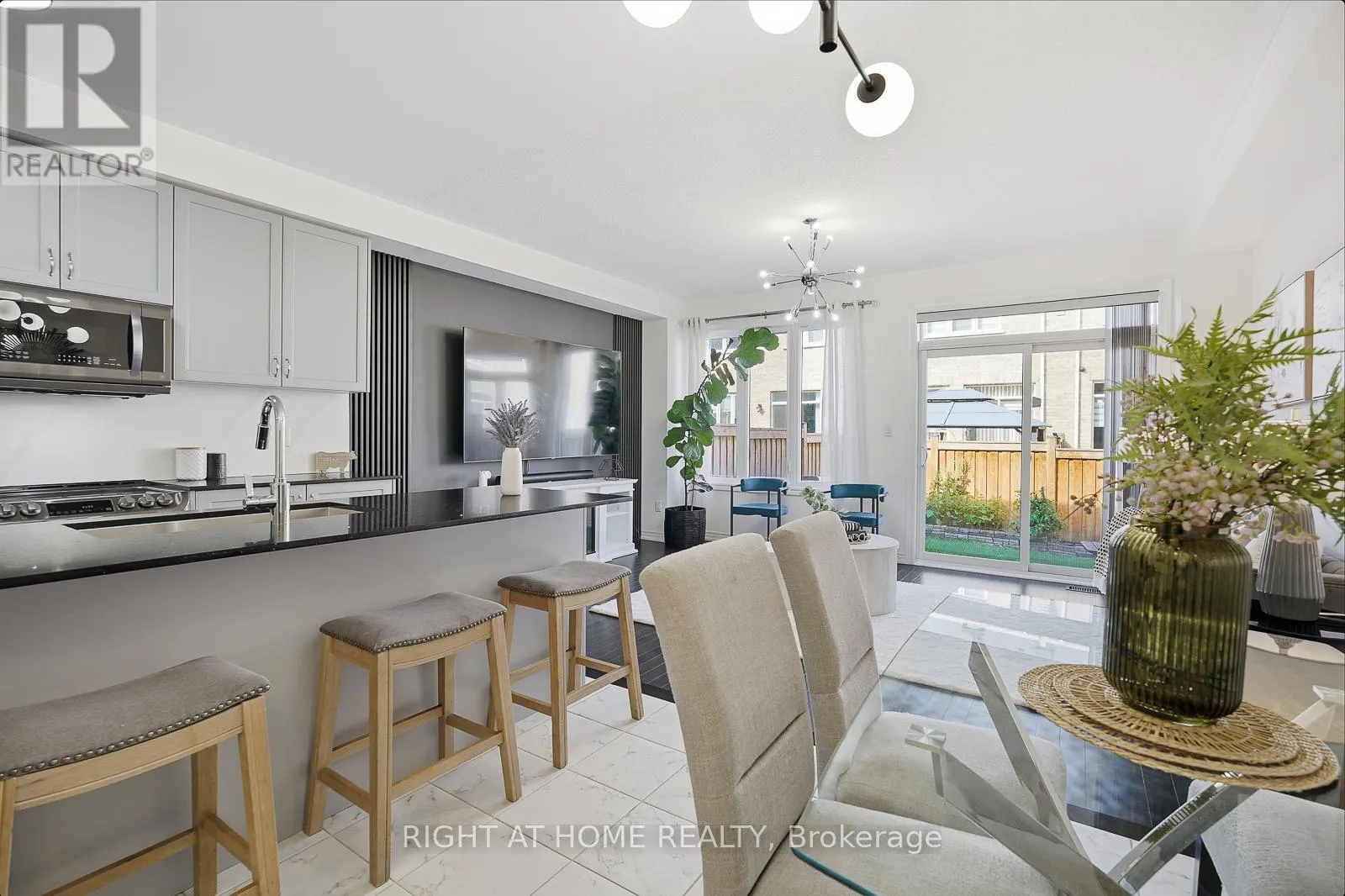 16 ANGELFISH ROAD