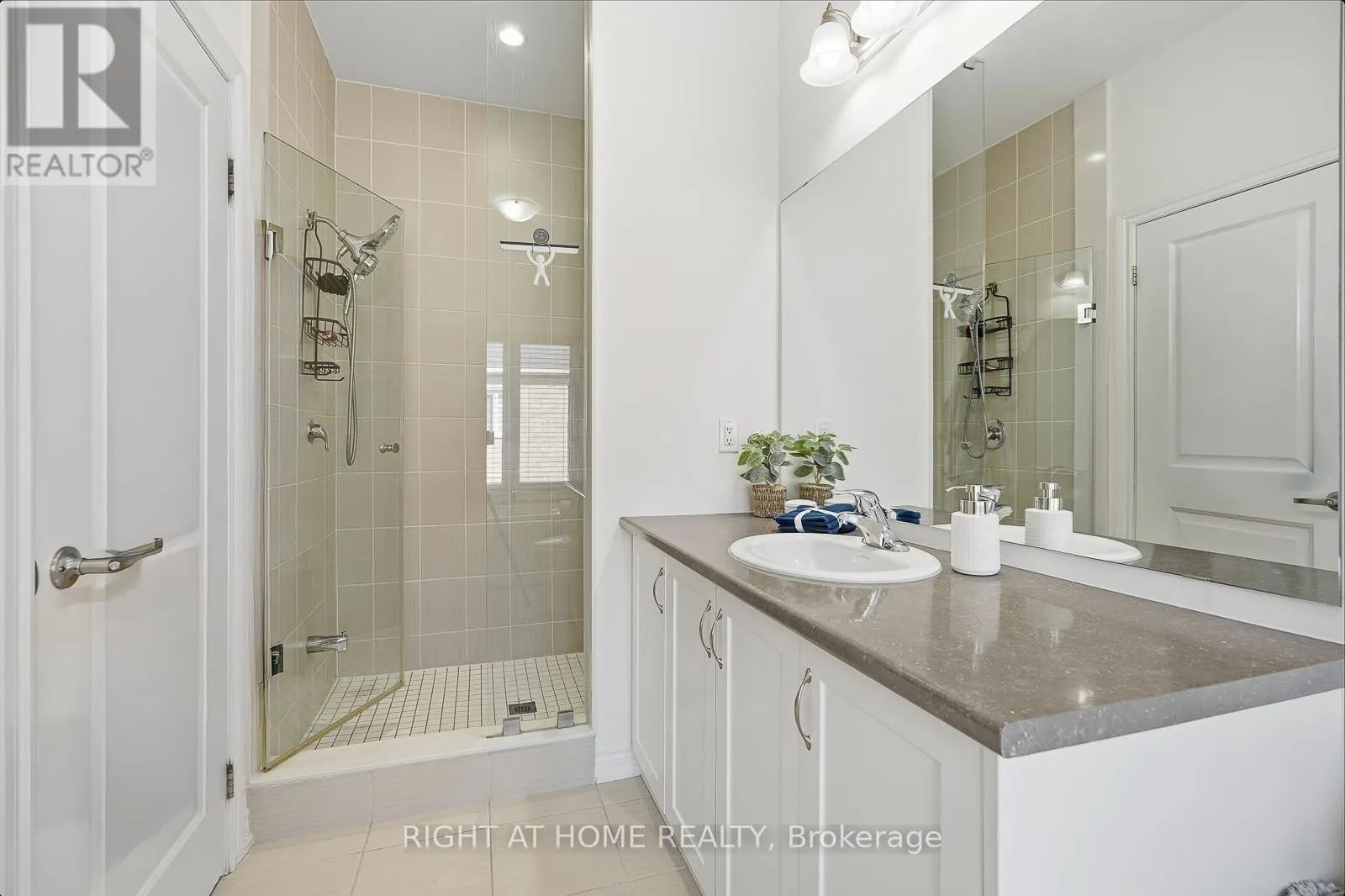 16 ANGELFISH ROAD