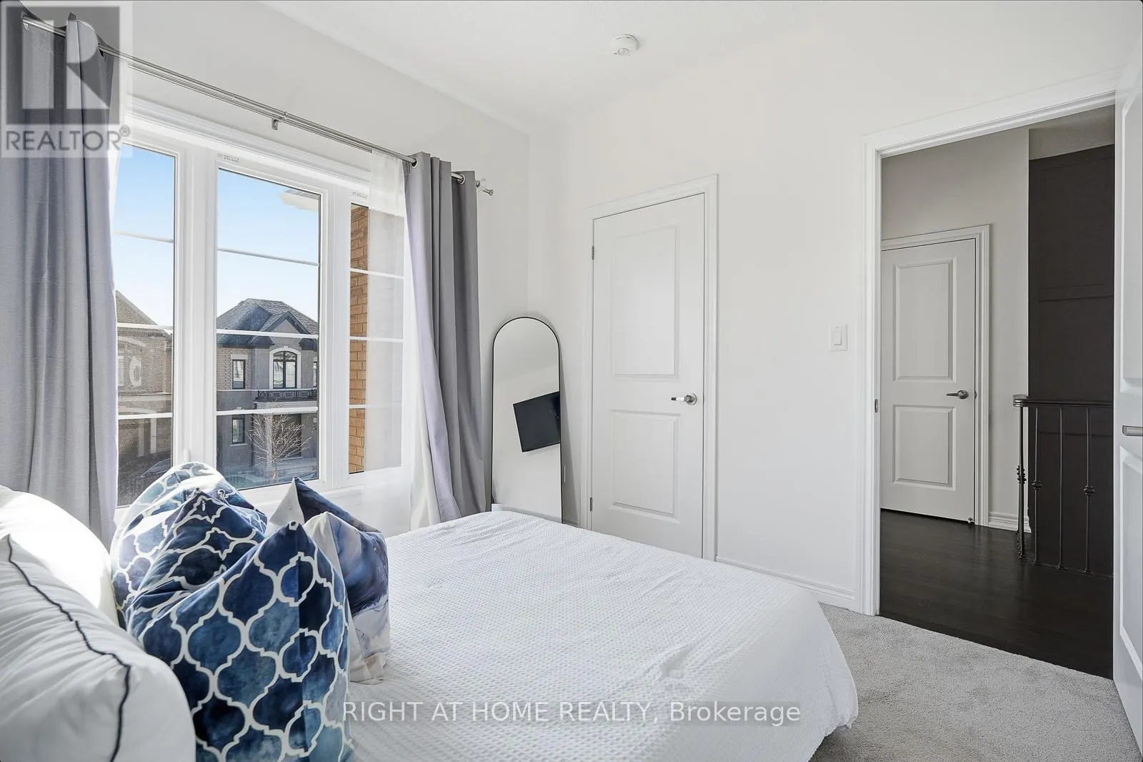 16 ANGELFISH ROAD