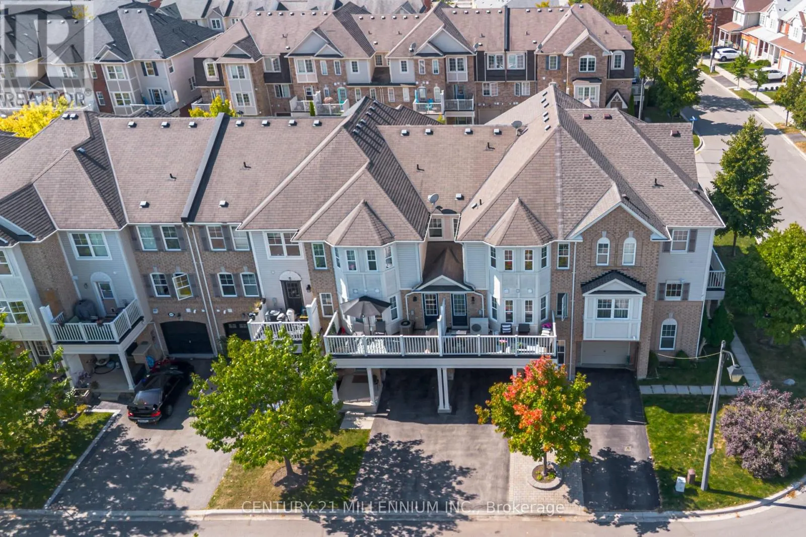 914 AMBROISE CRESCENT