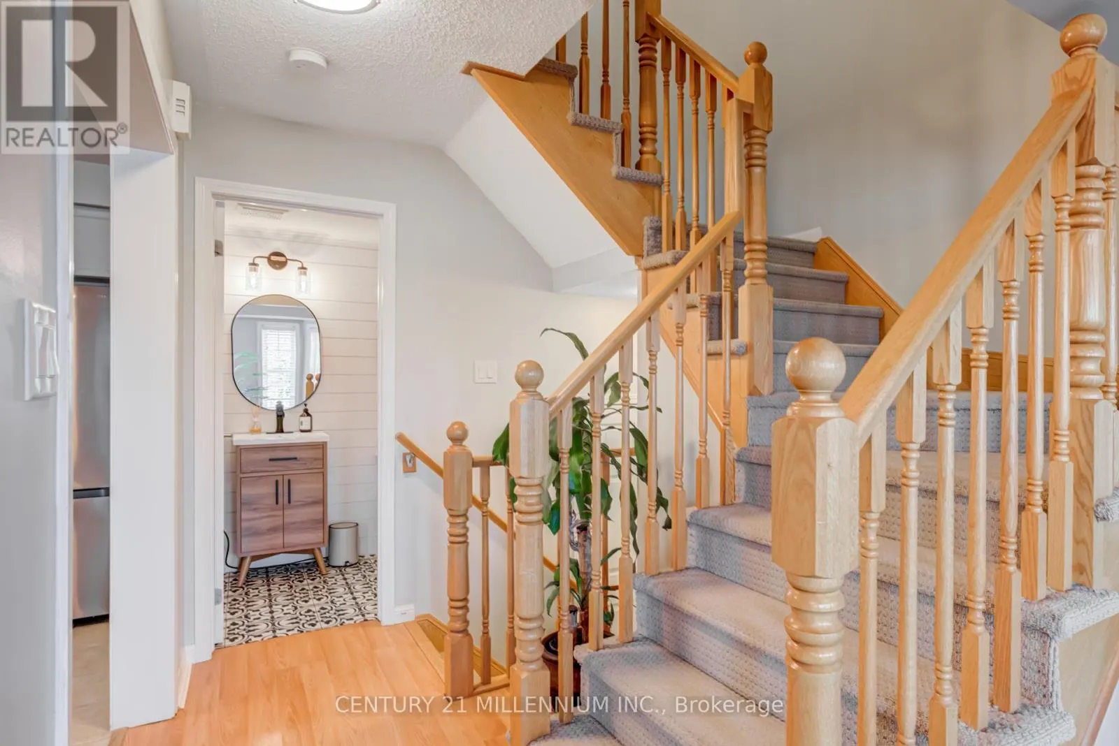 914 AMBROISE CRESCENT