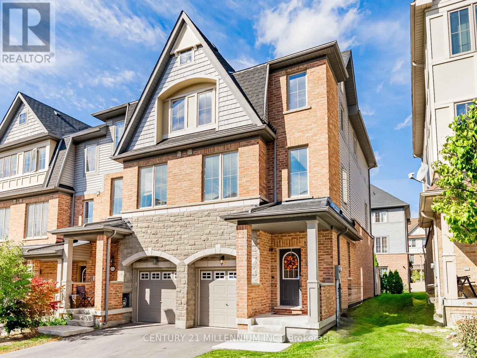 111 CEDAR LAKE CRESCENT