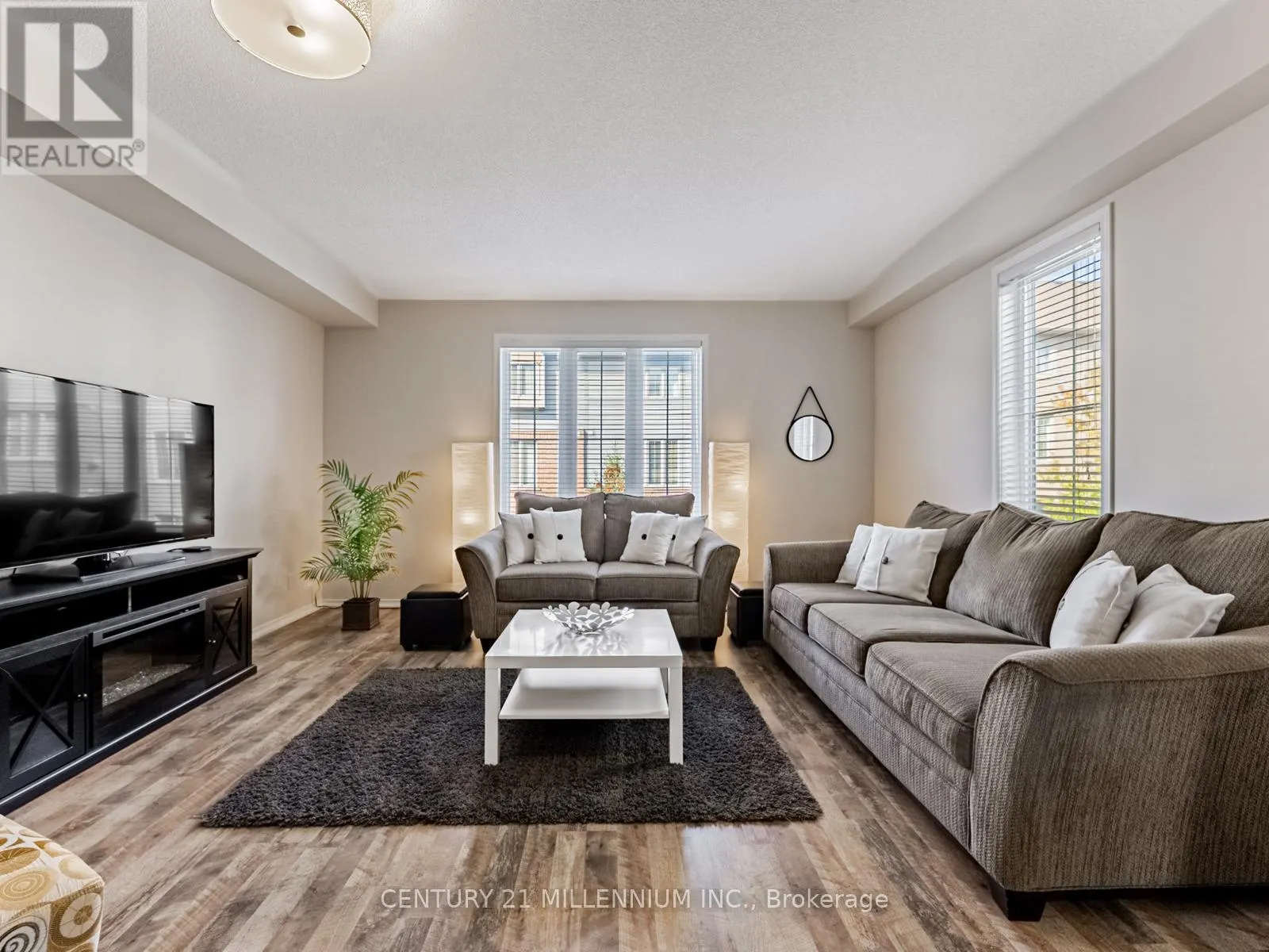 111 CEDAR LAKE CRESCENT