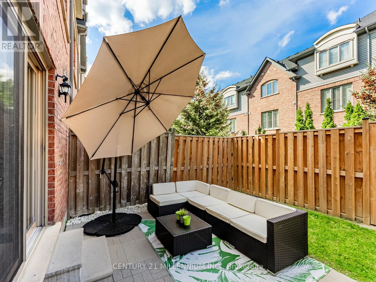 111 CEDAR LAKE CRESCENT
