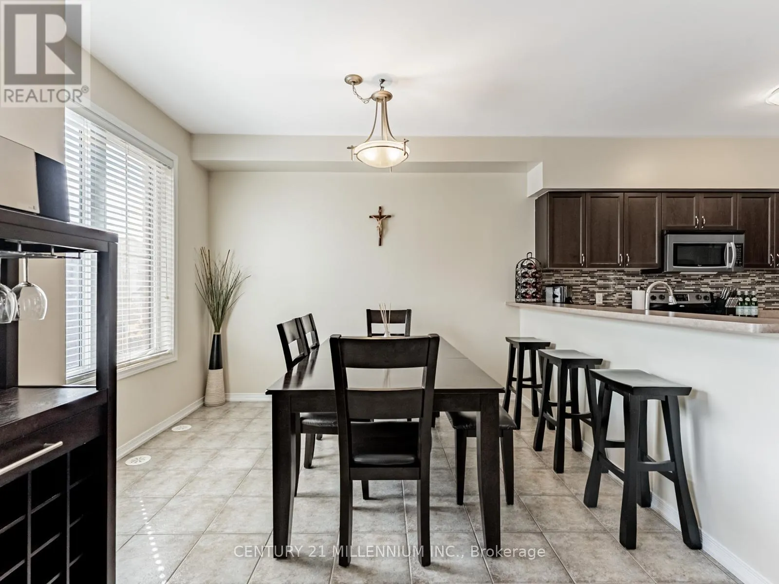 111 CEDAR LAKE CRESCENT