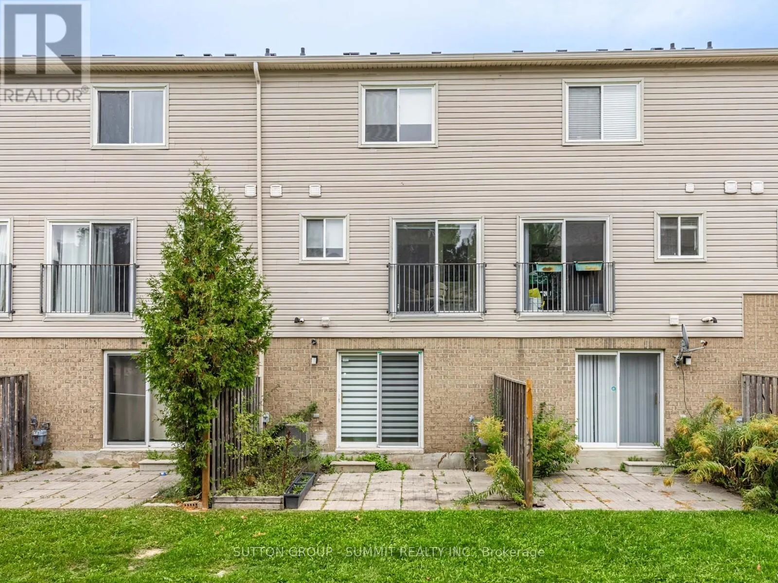 6 - 4950 ALBINA WAY