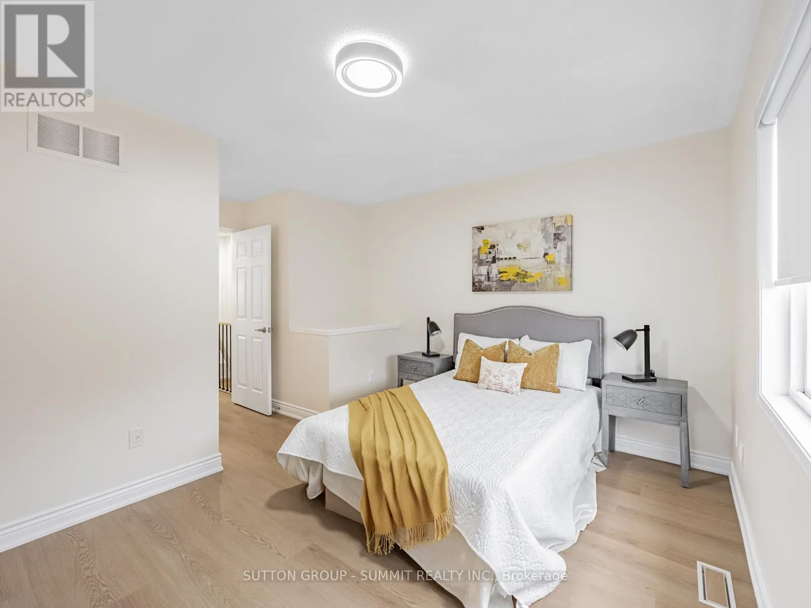 6 - 4950 ALBINA WAY