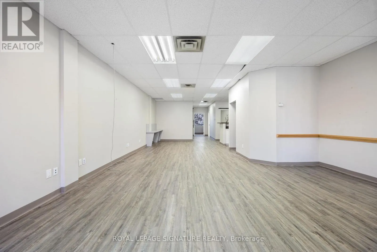 5&12 - 2285 DUNWIN DRIVE