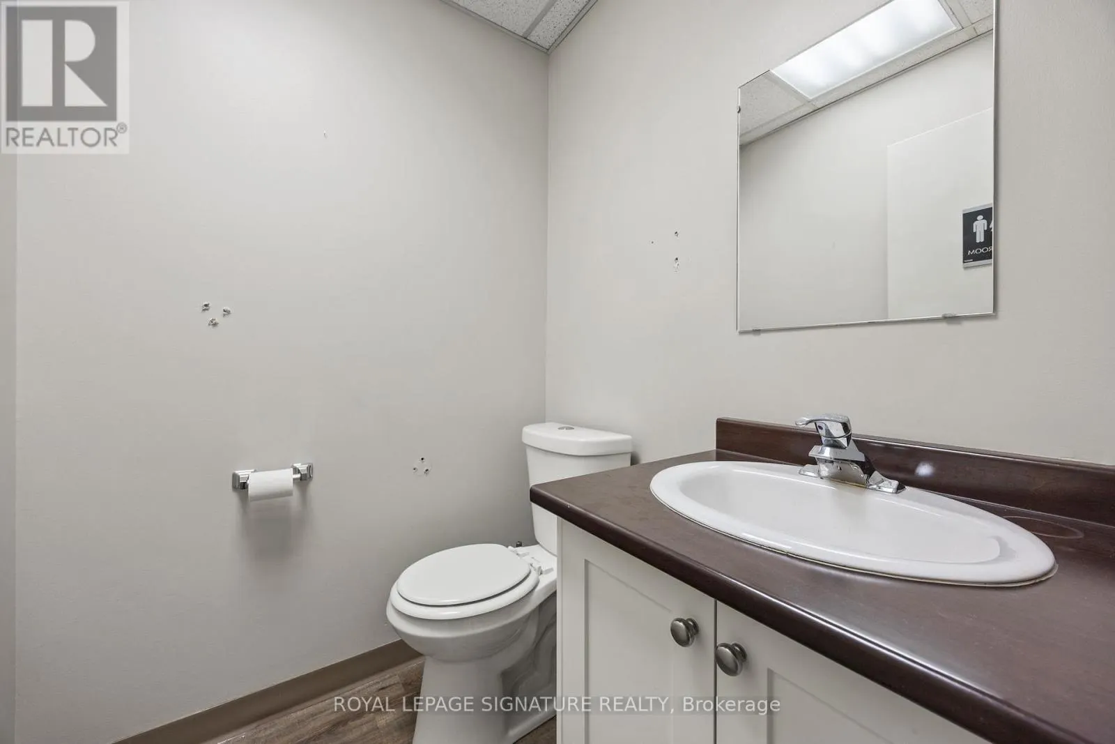 5&12 - 2285 DUNWIN DRIVE