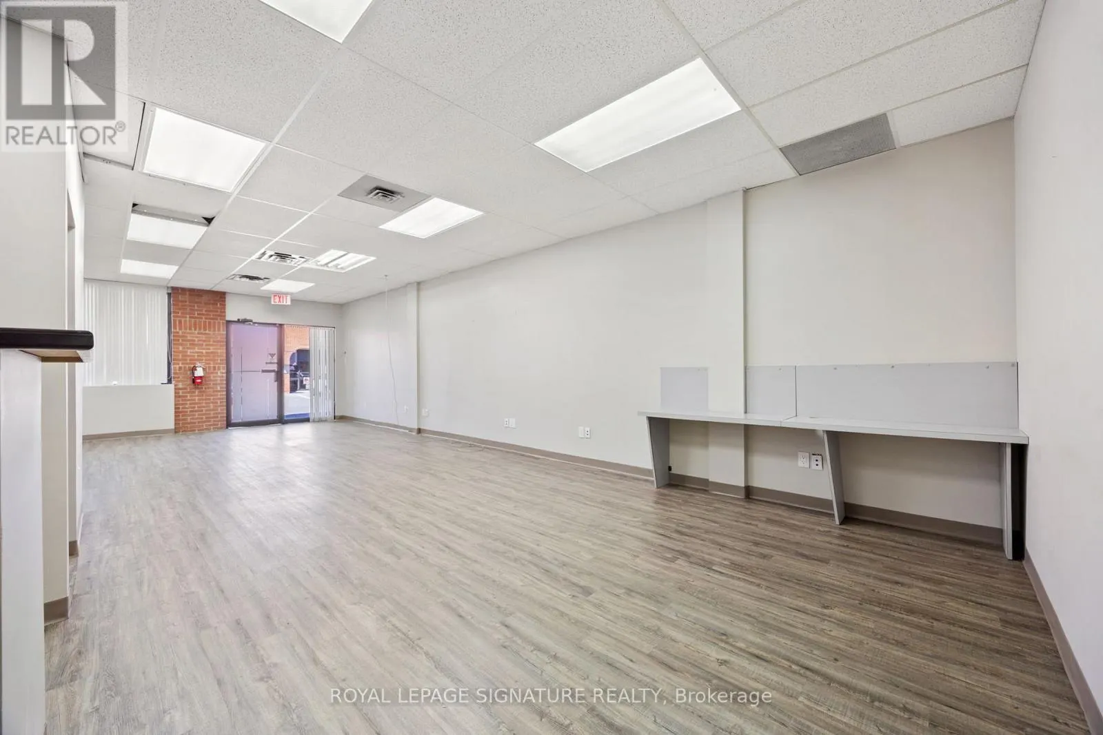 5&12 - 2285 DUNWIN DRIVE