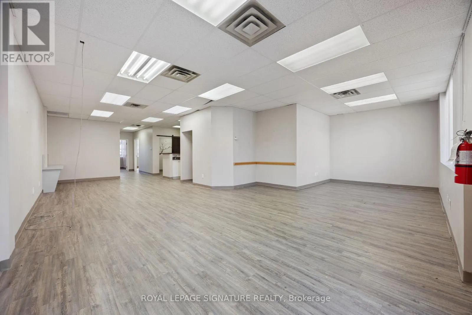 5&12 - 2285 DUNWIN DRIVE