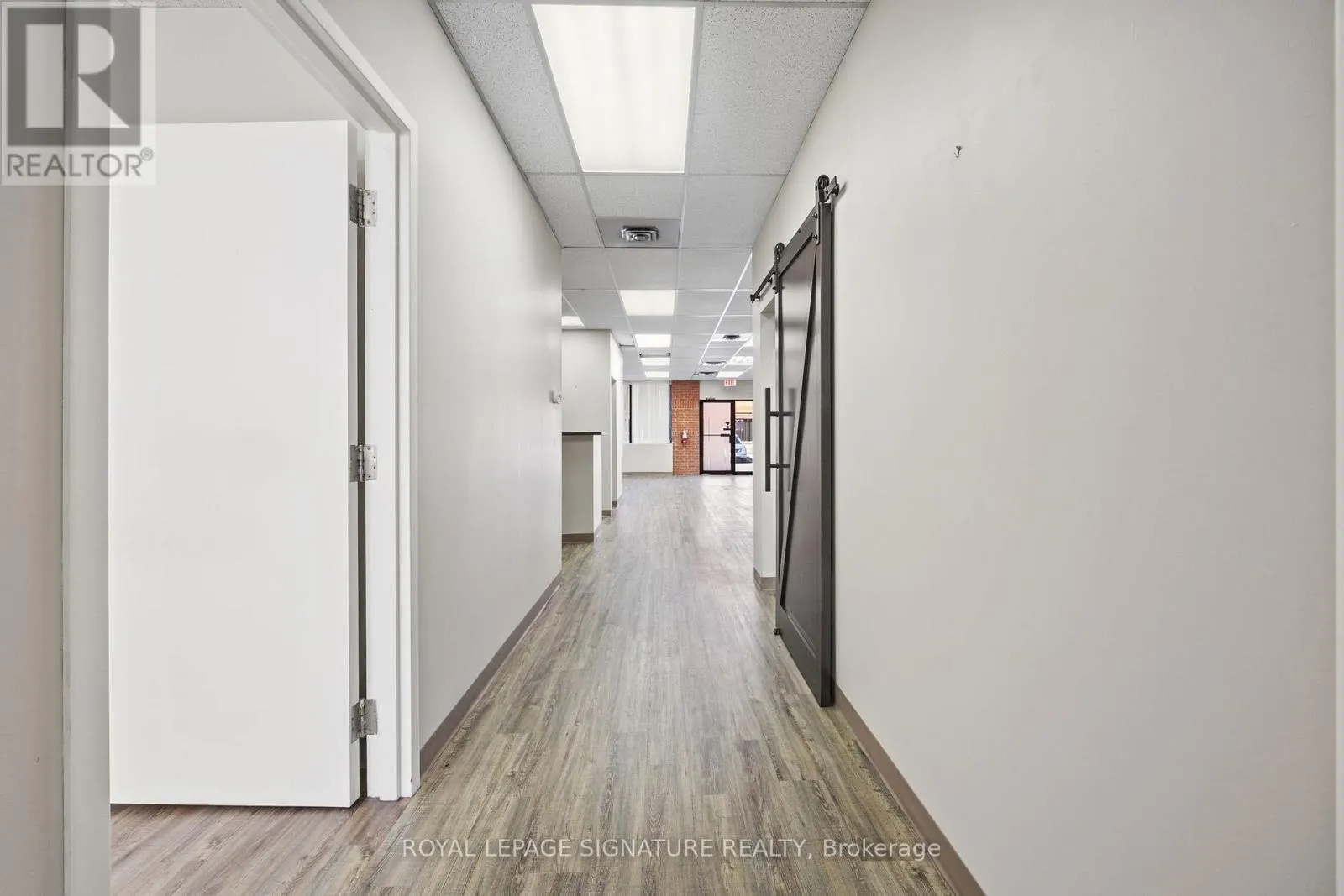 5&12 - 2285 DUNWIN DRIVE