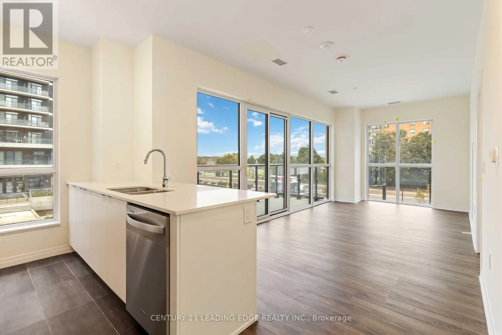 15 WATERGARDEN DRIVE